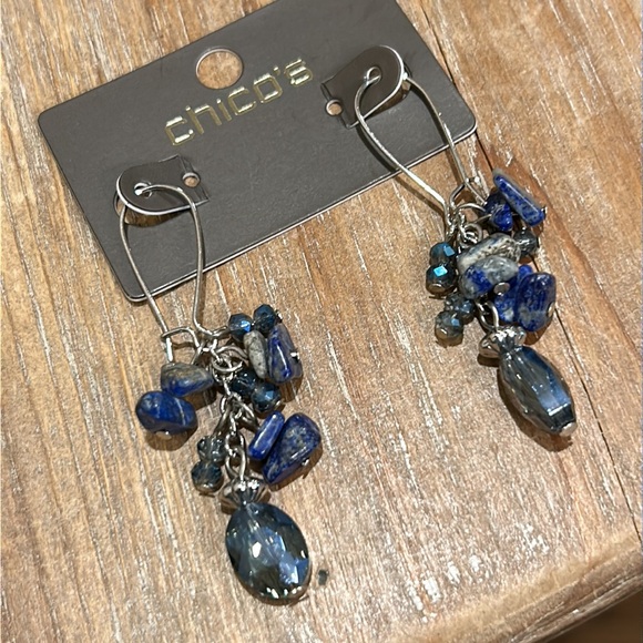 Chico’s Blue Cluster Dangling Earrings.  New - Picture 4 of 11